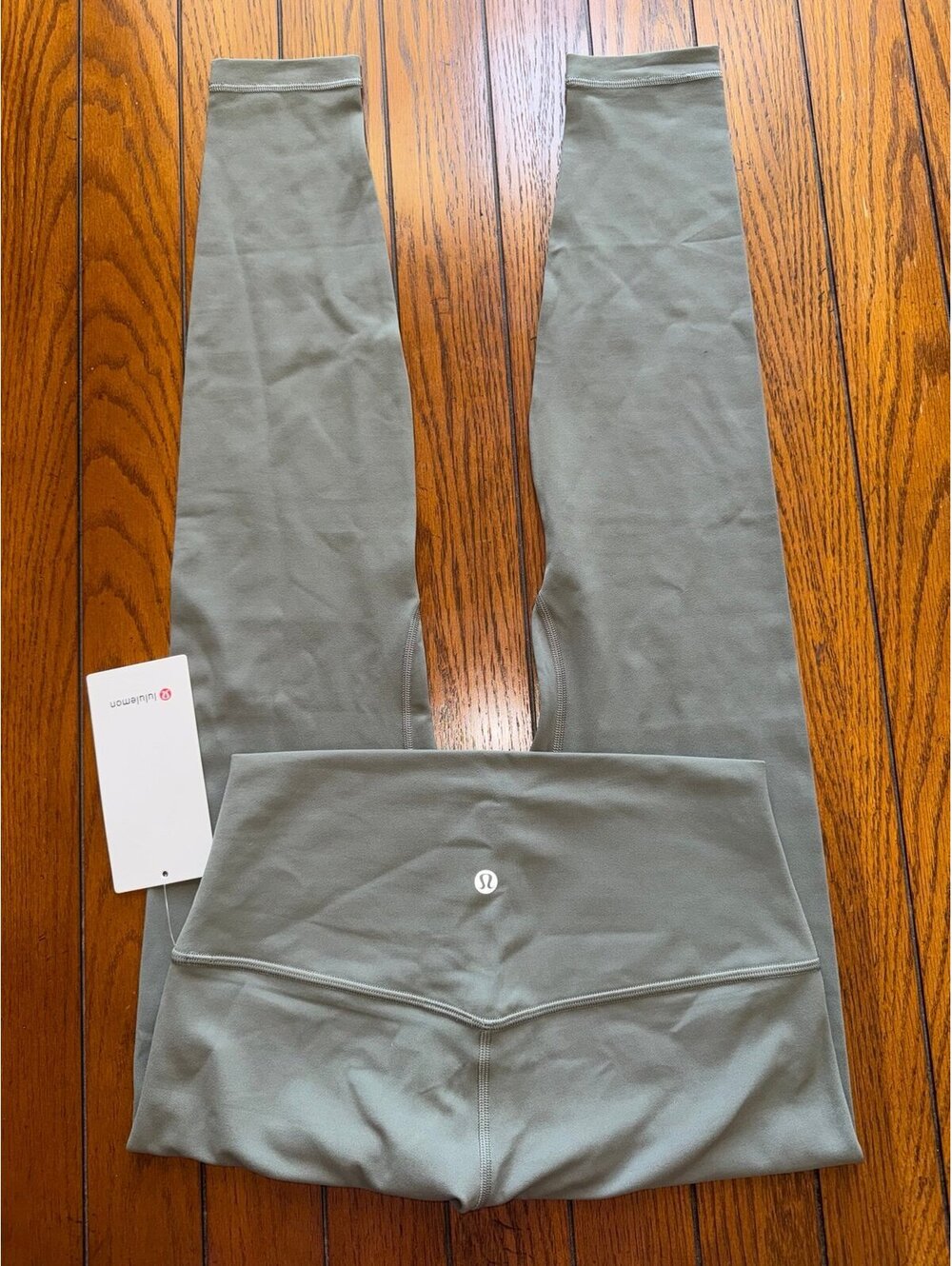 Lululemon Align High Rise 28” Grey Sage Size 8 NWT